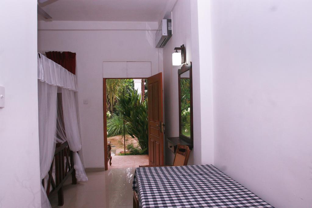 Tithira Guest House Мирисса Номер фото